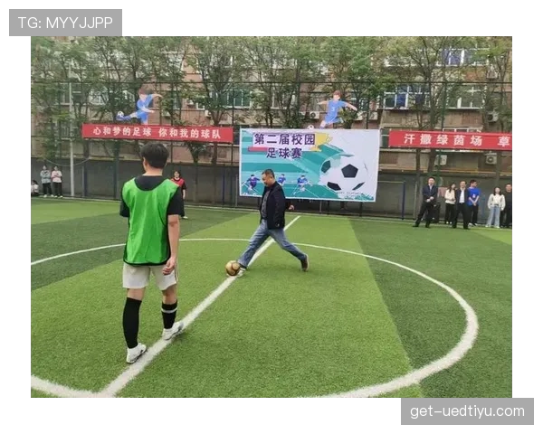 开球规则详解：比赛开始与重新开始的判罚条件与流程